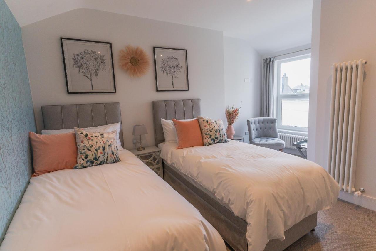 Carrick Rooms Port Saint Mary Esterno foto